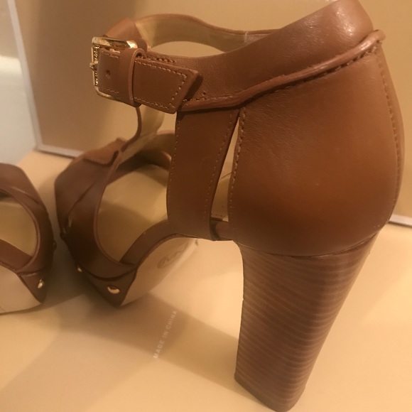 Michael Kors Heel Sandal - Picture 7 of 8